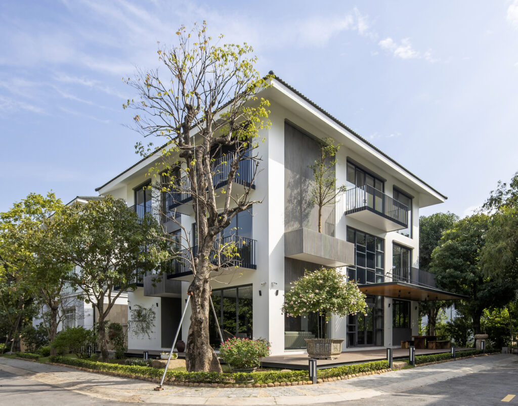 Biệt thự đẹp ở Hưng Yên nổi bật với kiến trúc hình nan - Ảnh 1