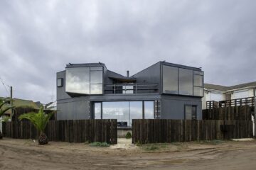 Ảnh Nhà ven biển ở Chile rộng cửa đón thiên nhiên